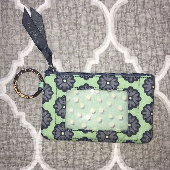 Vera Bradley ZIP Wallet - Picture 1 of 3
